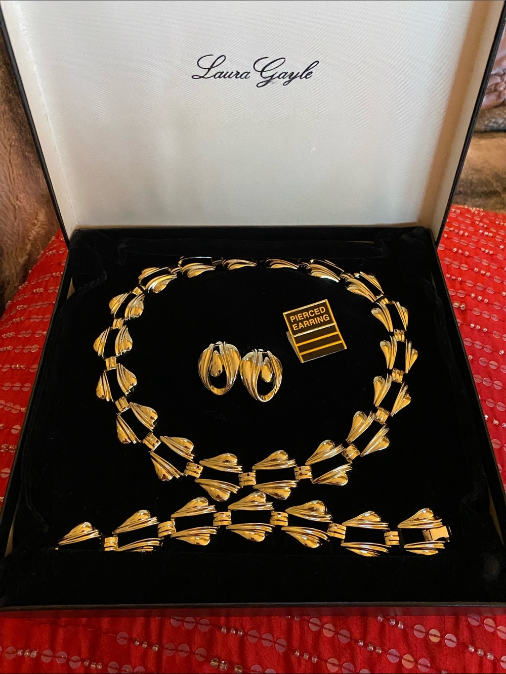 Vintage Laura Gayle Beautiful Timeless Art Deco Set Of Necklace Bracelet Earring